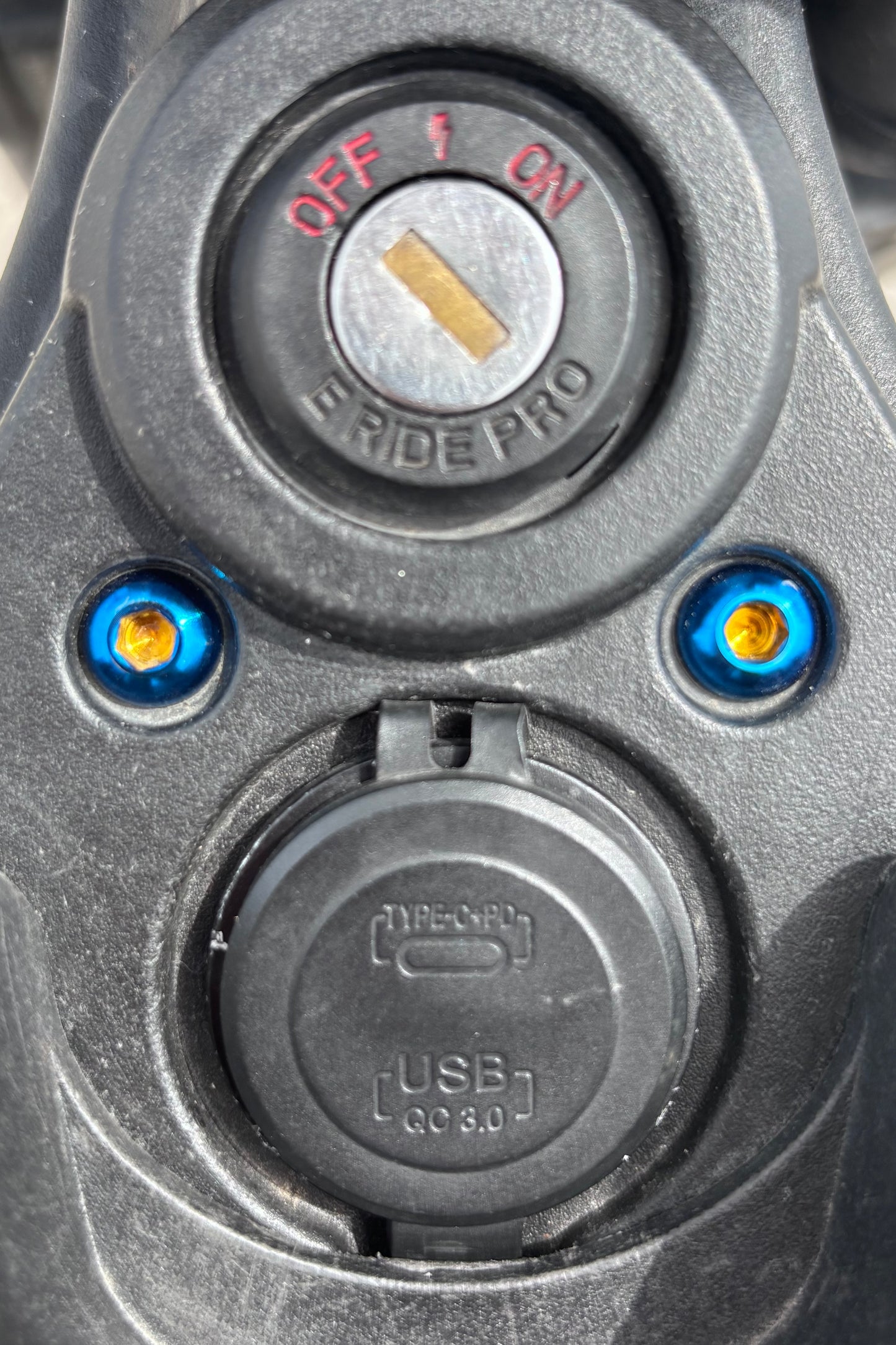 E-Moto Key ignition titanium