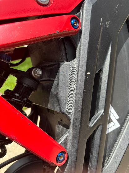 E-Moto subframe bolts