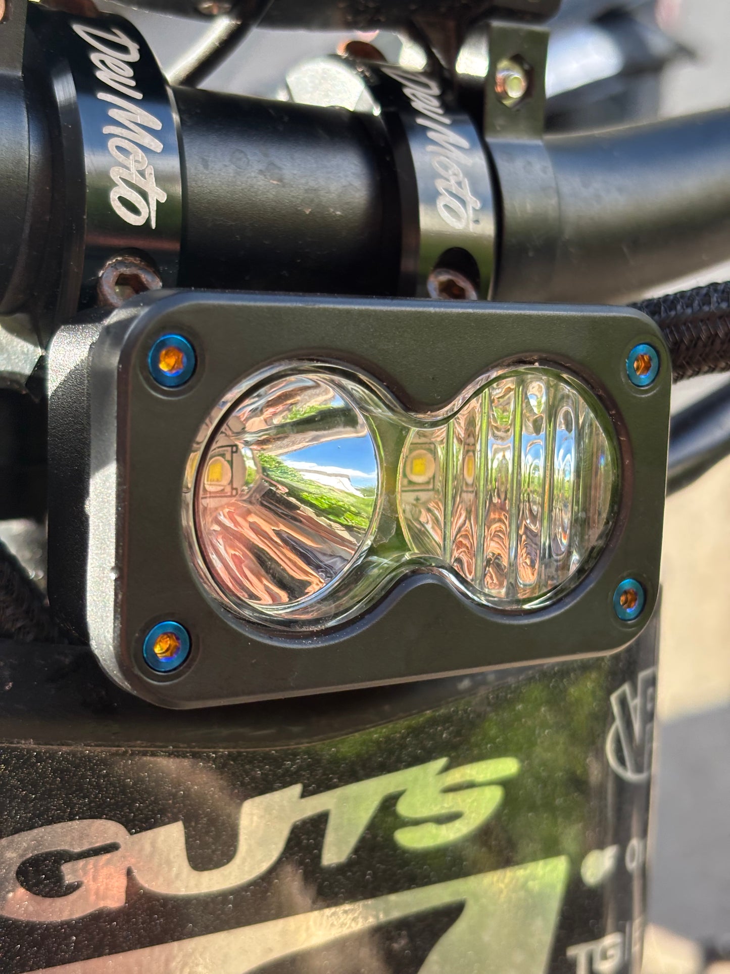 Baja light titanium